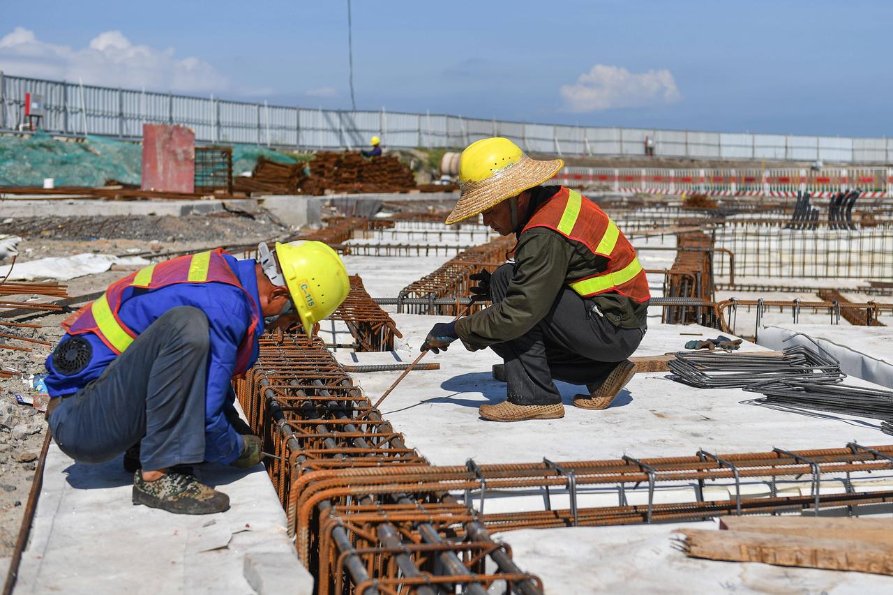 现在干土木工程的人怎么样了学土木工程的毕业去工地，在大太阳的天气下挨晒，力度很大