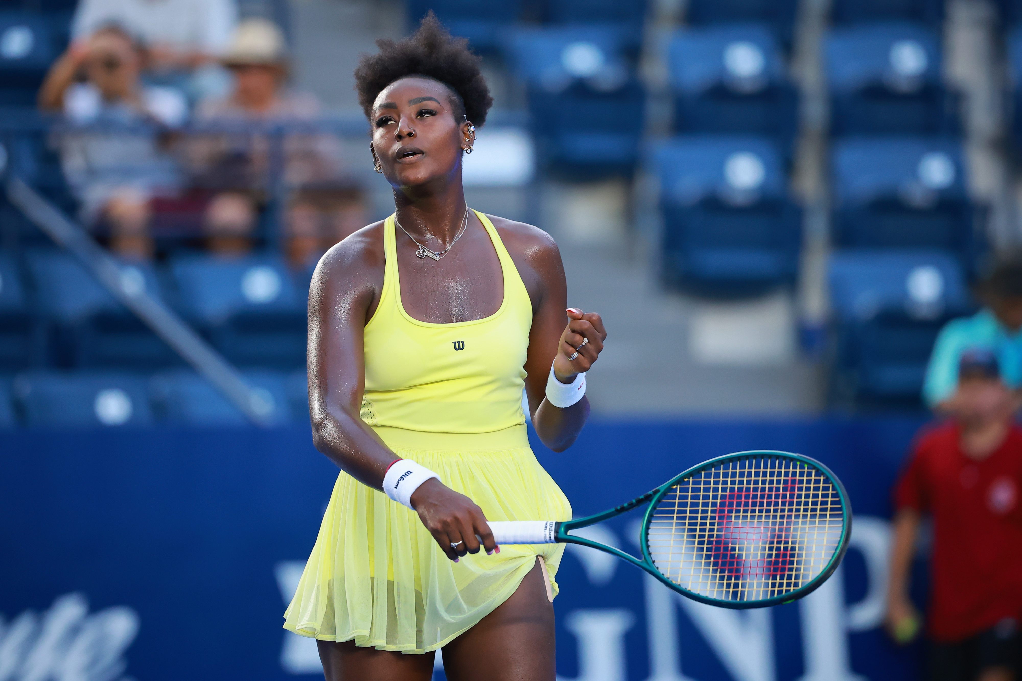 帕克斯首进500赛四强✅WTA500蒙特雷站1/4决赛，帕克斯以6-2 7-5击