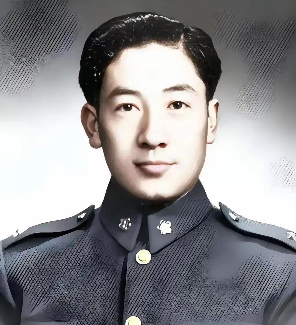 1949年，马继援带着31箱黄金逃离西宁，登机前心腹却拒绝同行：军长，你们走，我