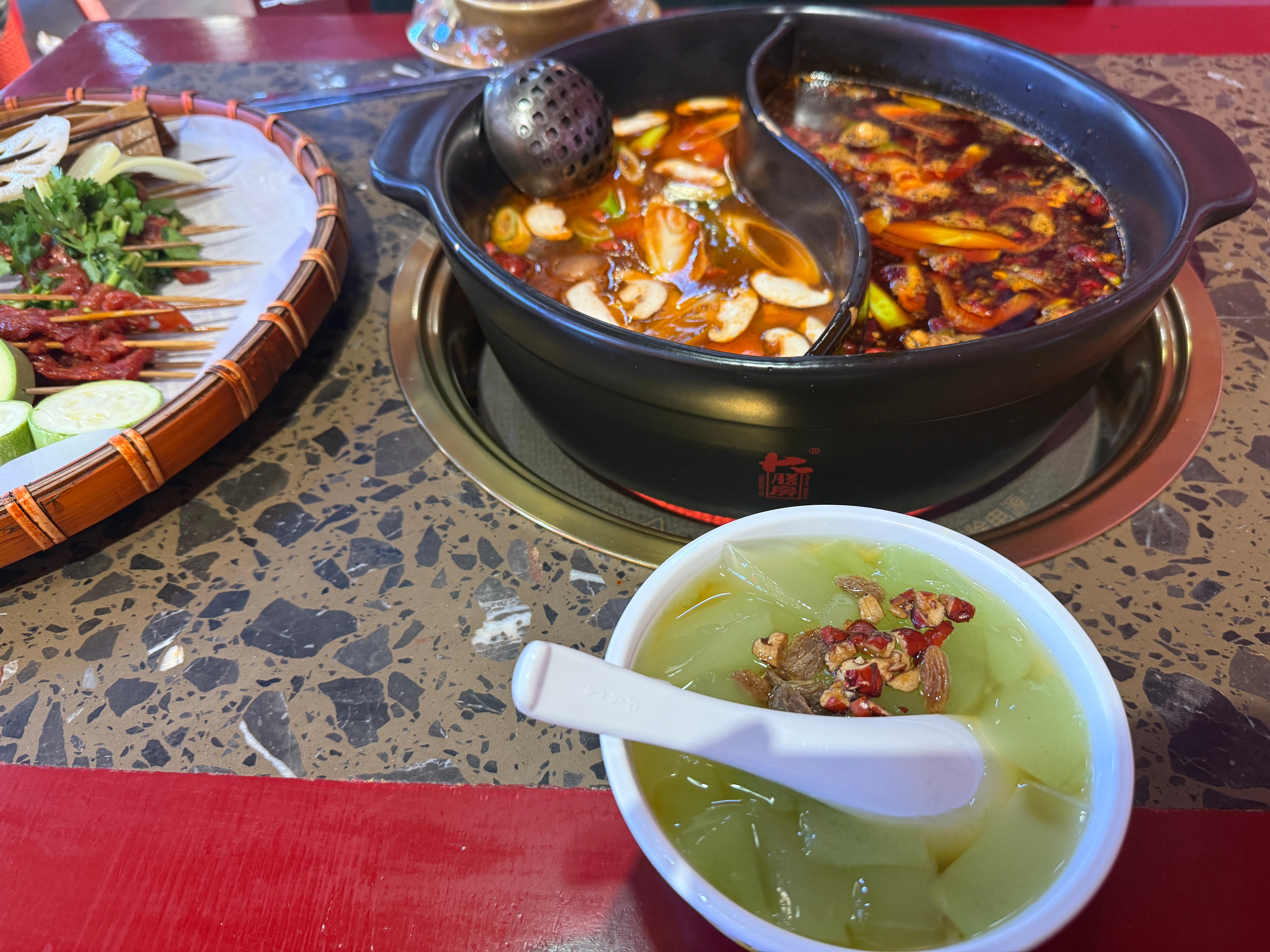 一个人吃串串香简直不要太爽[馋嘴]‍日常分享 ​​​