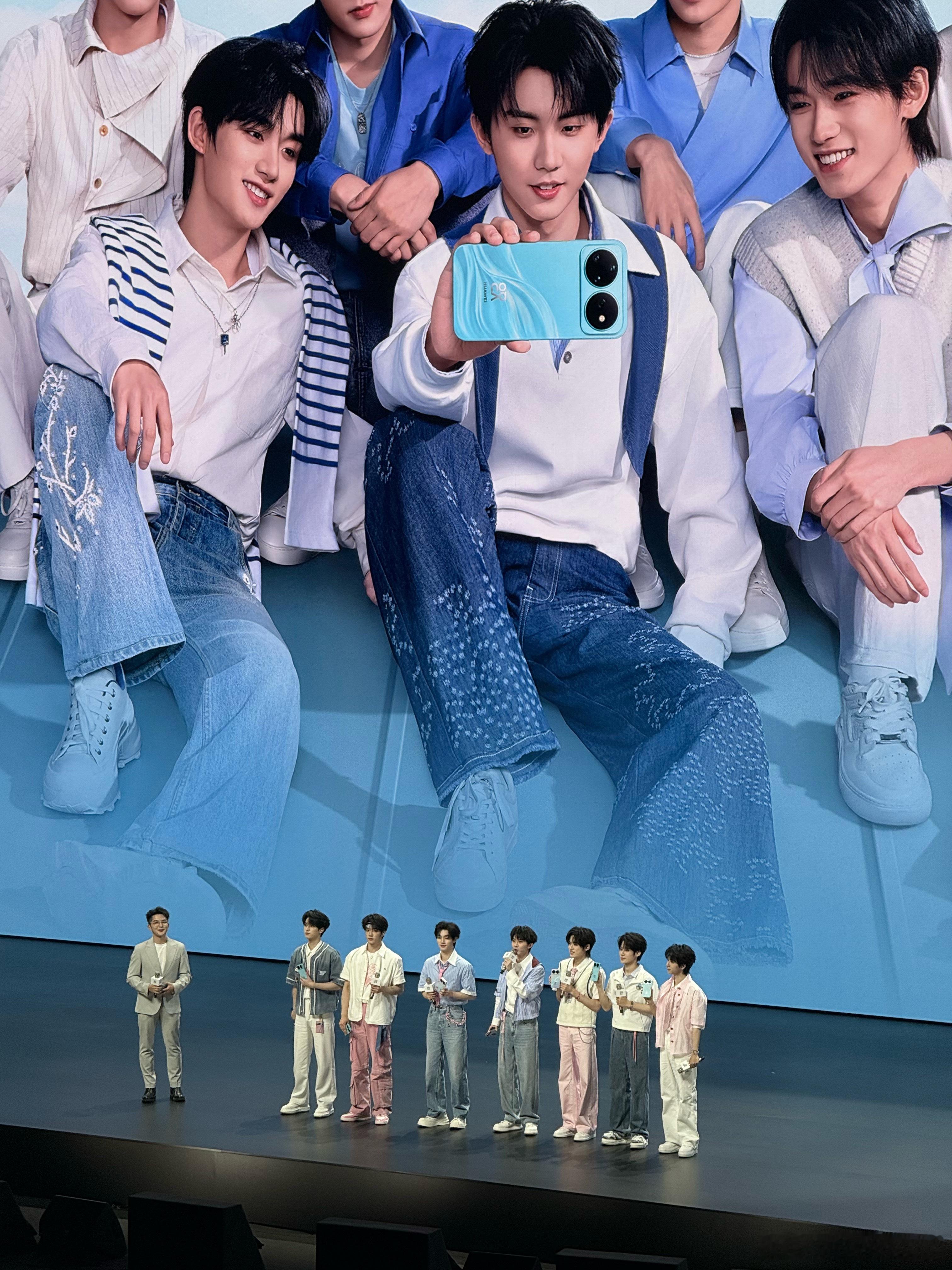 时代少年团nova16绝配真的太配了，就是青春向上的感觉