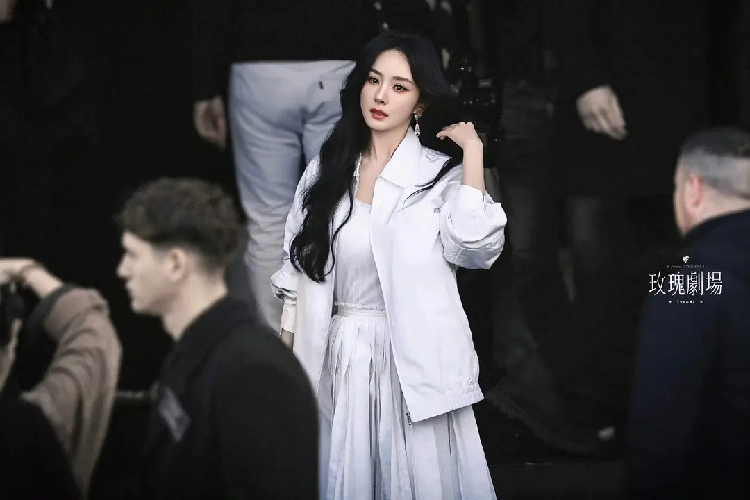 说实话，第一眼没有认出来这是大幂幂 