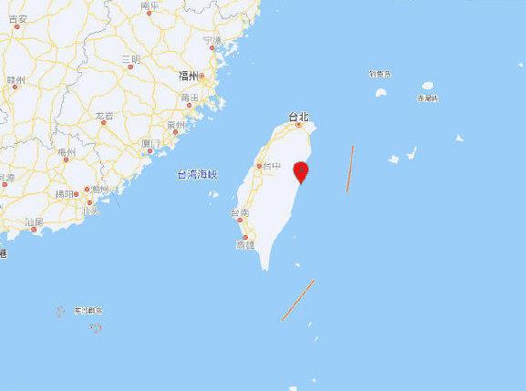 台湾问题的解决最近有了新路子，既不搞和平谈判，也不直接武力统一，而是让台湾自己扛