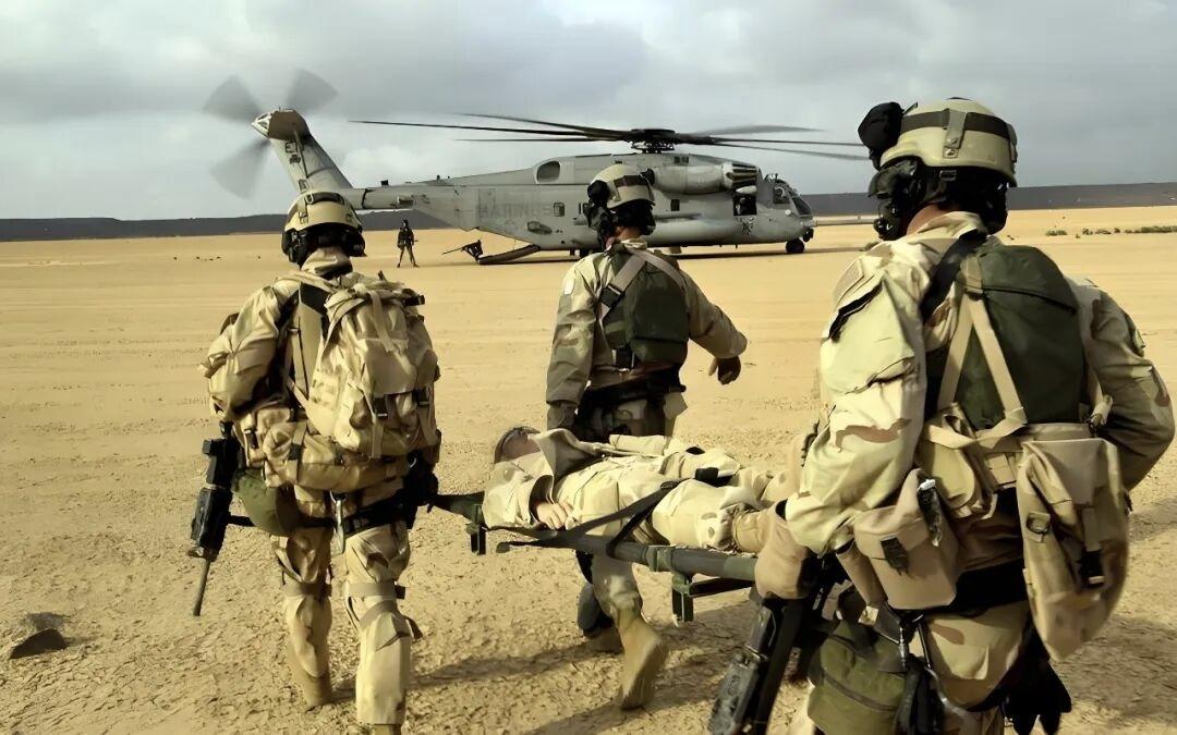 美国将“不抛弃任何士兵”挂在嘴边，营救飞行员时大张旗鼓，尽显“生命至上”。然而，