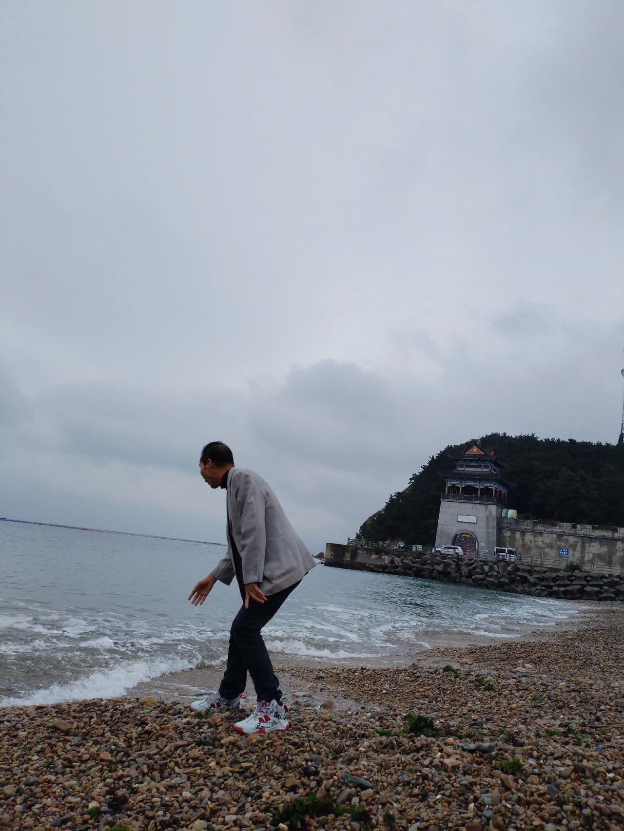 陈治安25年10月11日中午1.51分在旅顺口随拍