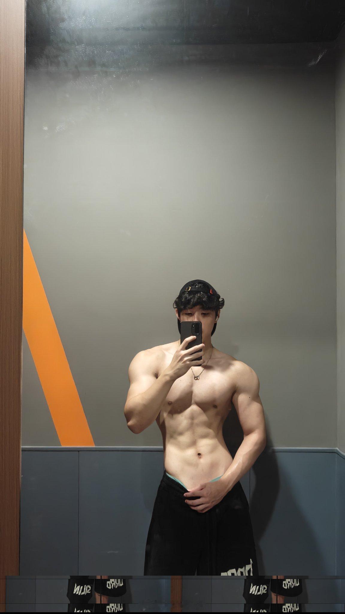 🤳 