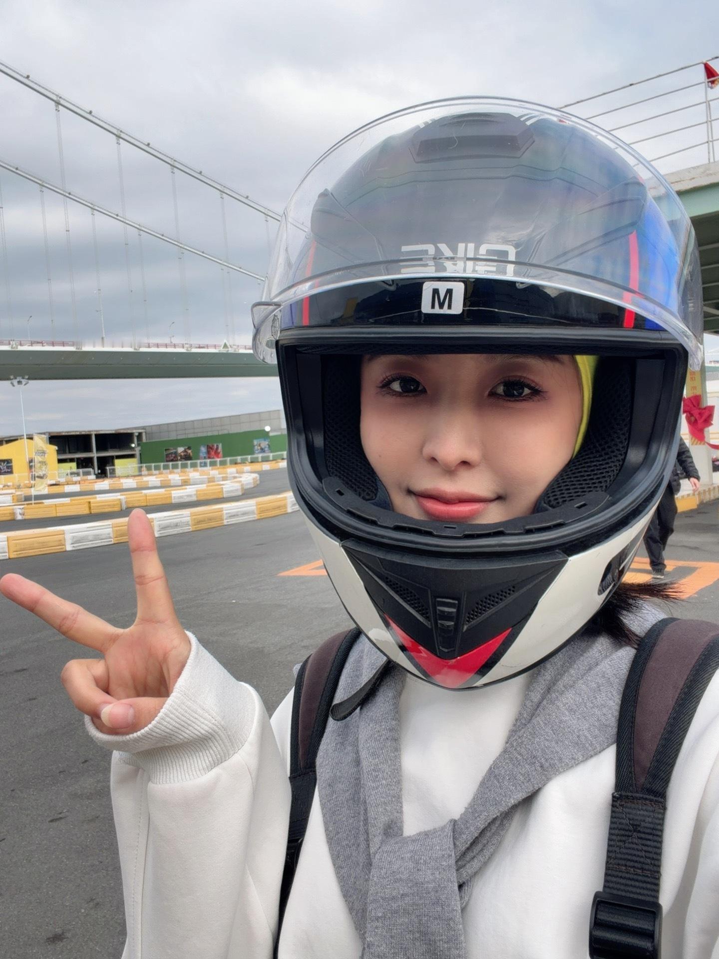 有没有厦门的铁子们 来找我玩卡丁车呀 免费免费！来跟我比赛 厦门·跑跑公园·天际