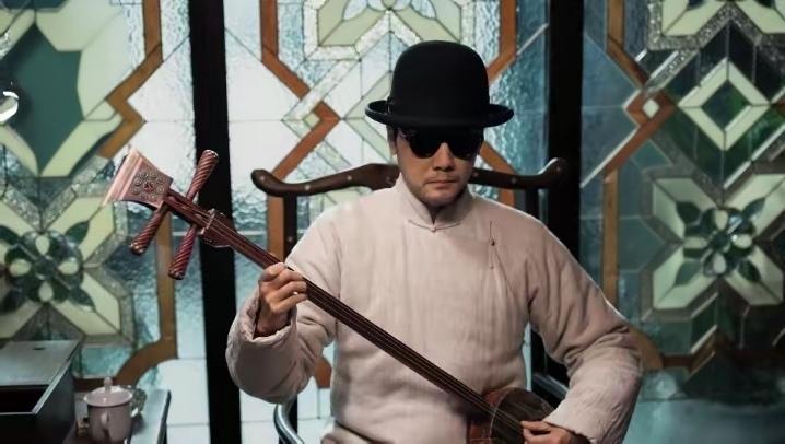 追剧《醒来》第5、6集    看了三个晚上，才注意到了，剧里那个瞎眼瘸子“杜黄桥