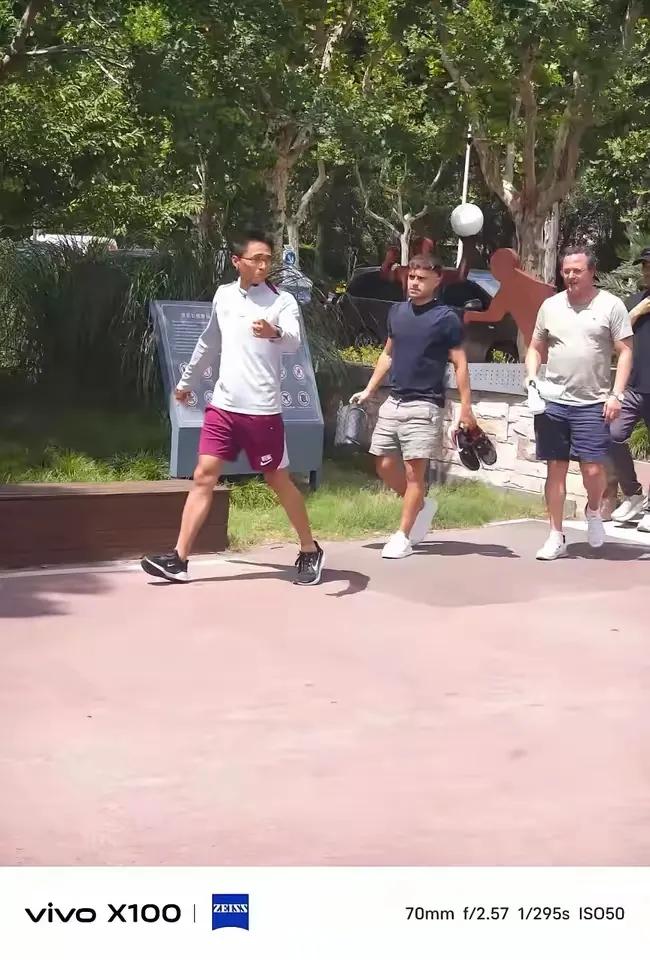 海港来了新援

武磊的西班牙人队的前队友即将加盟海港。

实力肯定有的，但是是不