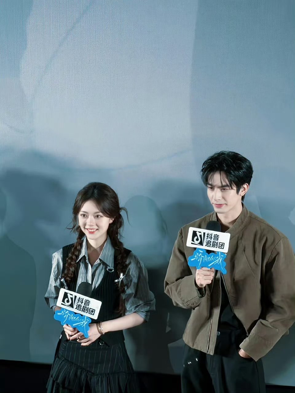 我是幸福小女孩谢谢 