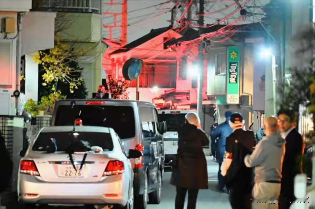 东京西东京市母子四人血案背后：那把反锁的门，锁住了一个母亲与世界最后的求救信号
