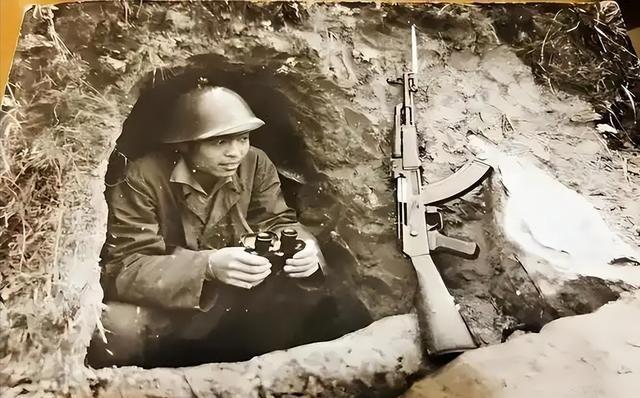 老山猫耳洞战士如何消磨时间？3天抽14条烟，人均一天8盒
要说打发时间最“硬核”