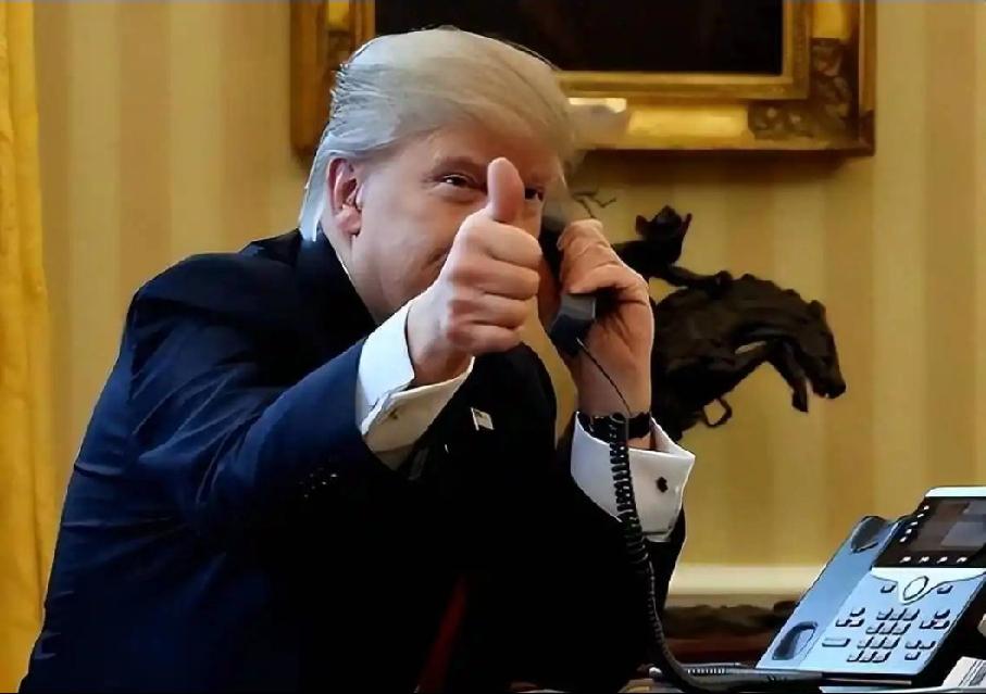 好消息:英伟达可以对华出售H200芯片啦！
经过几个月的扯皮，特朗普终于确认，但