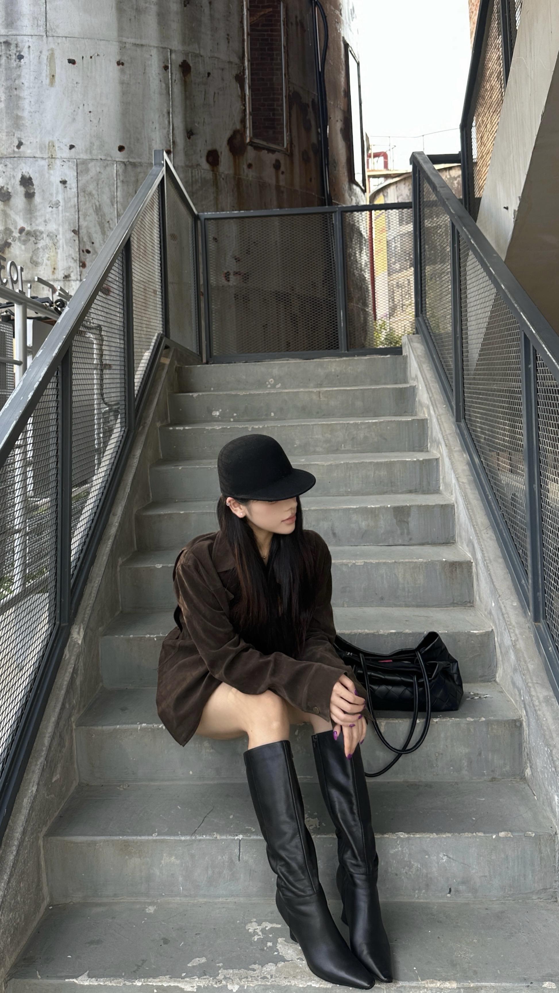 我的一生需要学两次说话。第二次是抛开拧巴的自己说出心里话