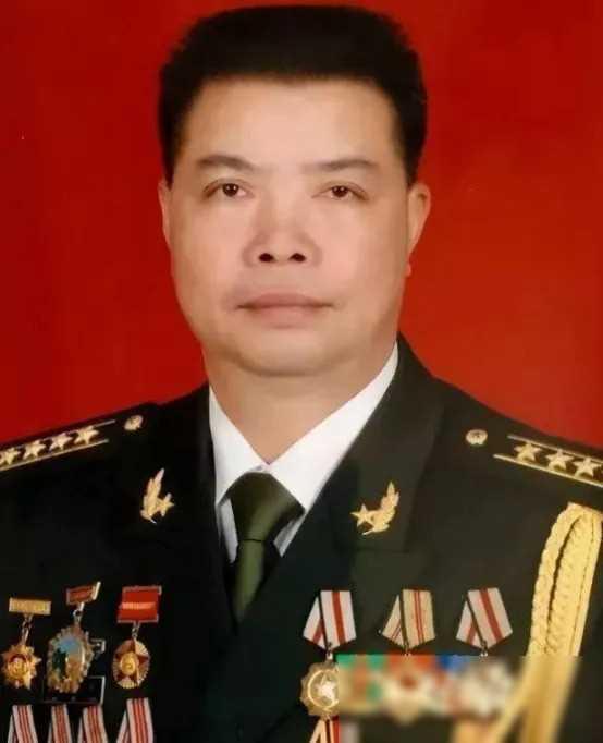 1985年，隆志勇过境侦察，不料被越军认出，越军朝他连开数枪，见他坠河，越军大喊