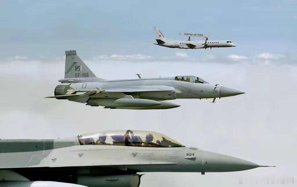 突发！巴基斯坦空军重兵压境中东，撑腰伊朗！当地时间 2026 年 4 月 9 日