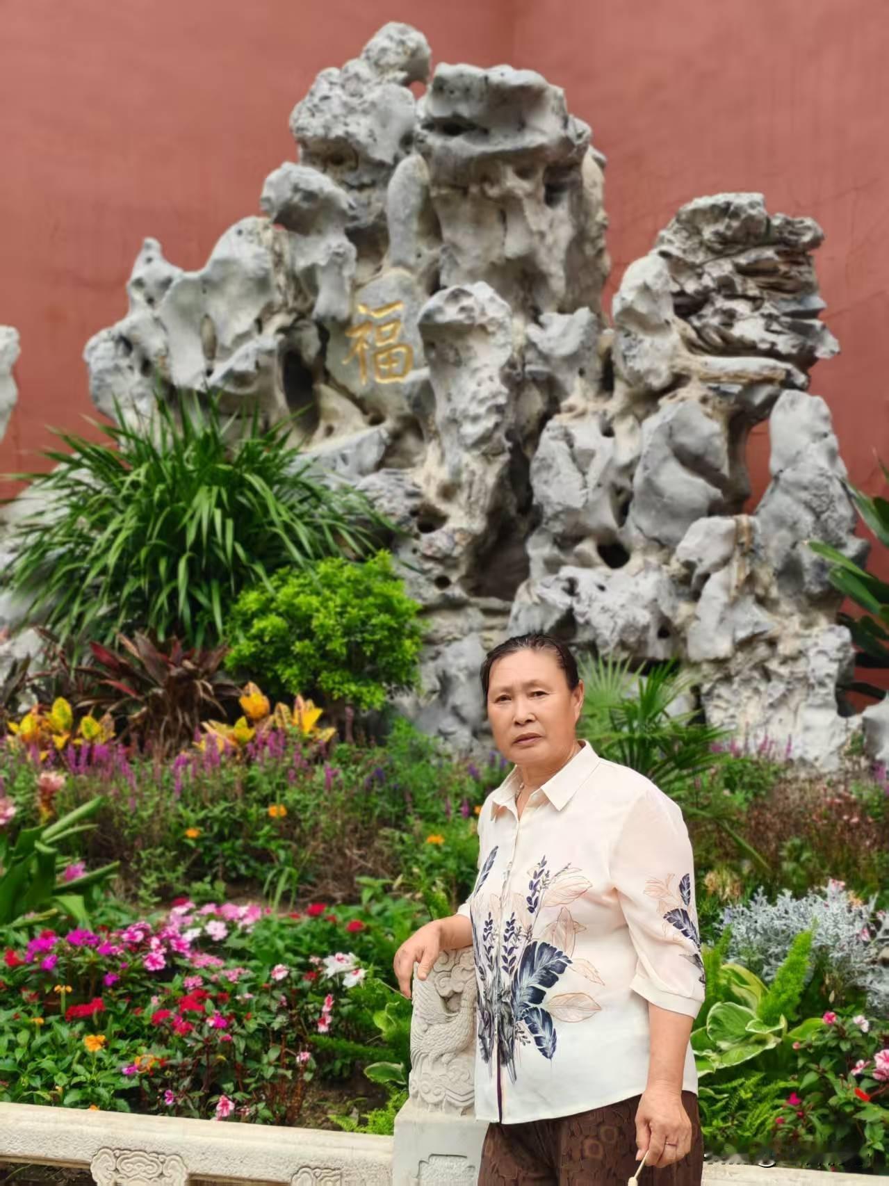 最近我就像一个在快节奏赛道上努力平衡的选手，每天被工作、学习和家庭琐事追着跑，忙