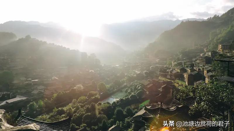 一生能遇几个贵人？我觉着这是个玄学。就像有人64岁时，在山西马烽纪念馆和李修文、