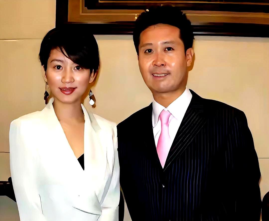 曾经红透半边天的央视“门面”女神，两次出嫁非富即贵，如今却落得无儿无女，走在街上