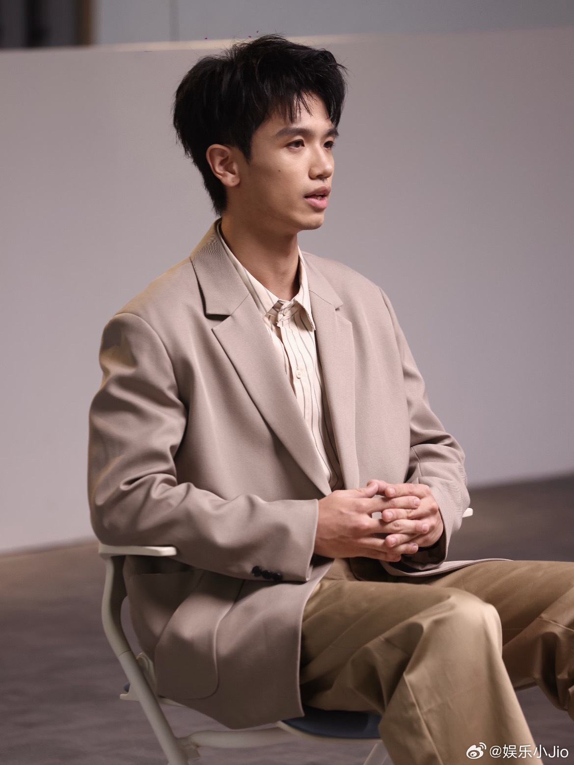 offer8实习生黑眼圈原来就是夜班下班直接赶场，来不及好好休息，脸上的疲惫藏不