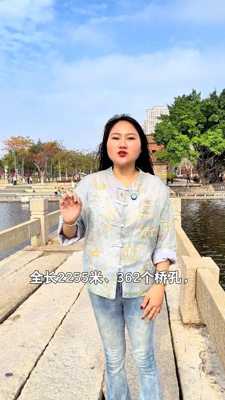 这是世界上最长的跨海梁式石桥，这头是晋江，那一头是南安，全长2255米，连央视都