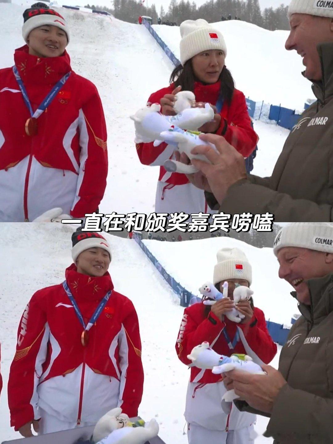 徐梦桃笑称这是第一枚奥运铜牌自信自强又乐观的桃子姐 