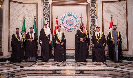 3月3日，美国以色列和伊朗的冲突发生至今，让外界最意外，对中国冲击也最大的一个变