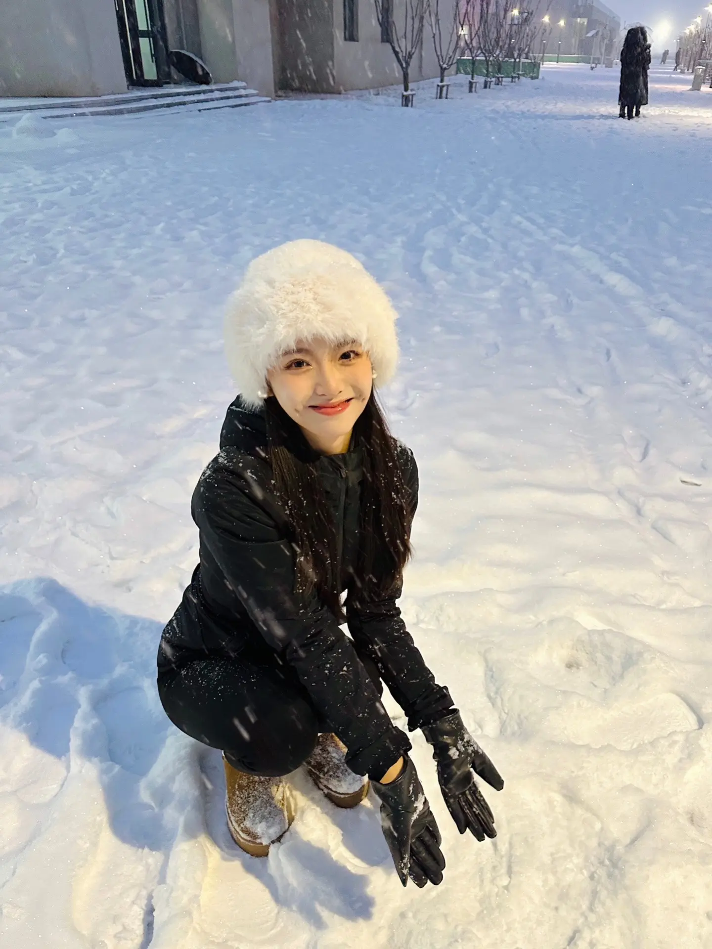 人与人的羁绊本就薄如蝉翼