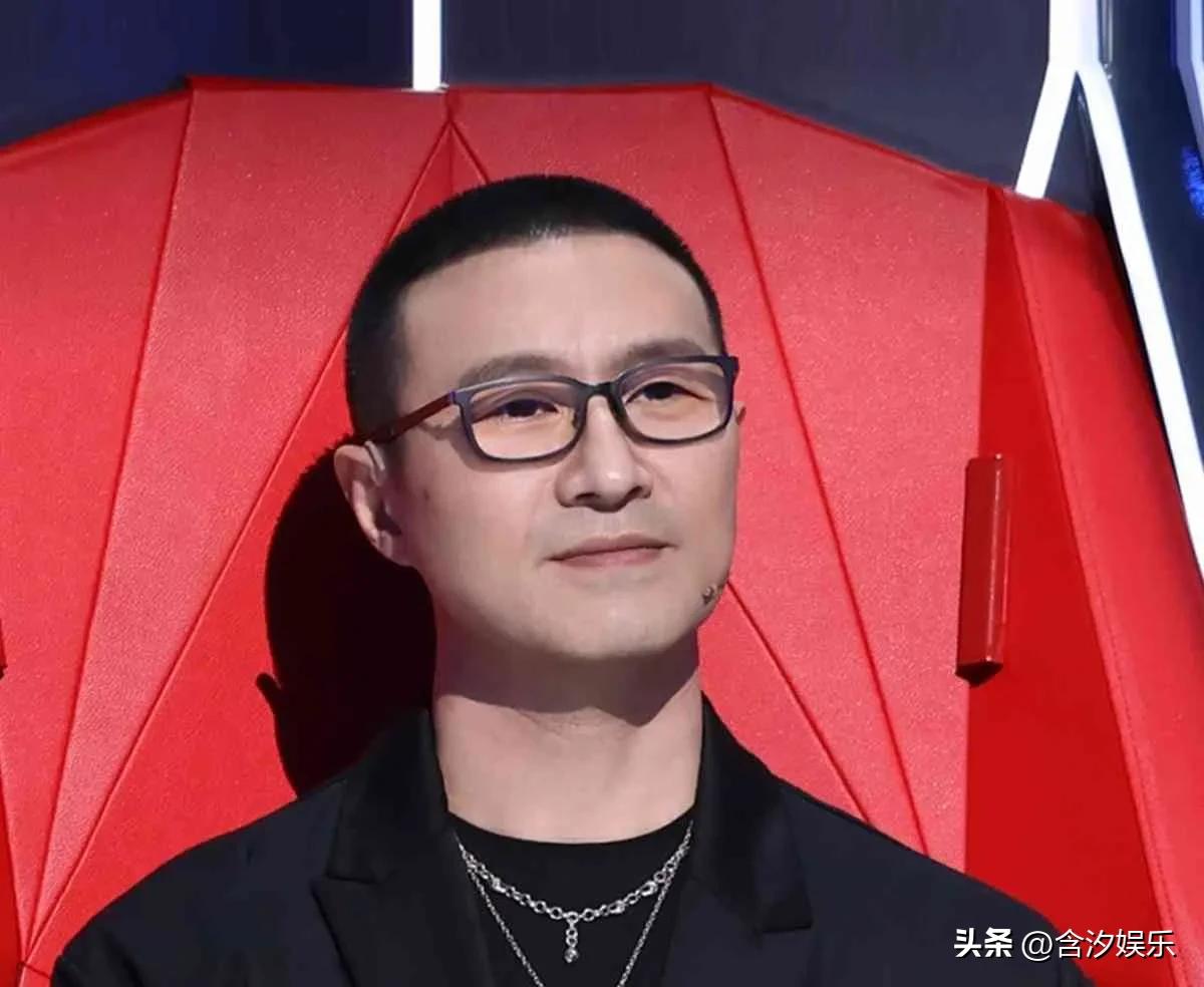 2025年，汪峰热情地邀请宁静去家里做客，宁静连连摆手拒绝:“不敢，怕被你家的保