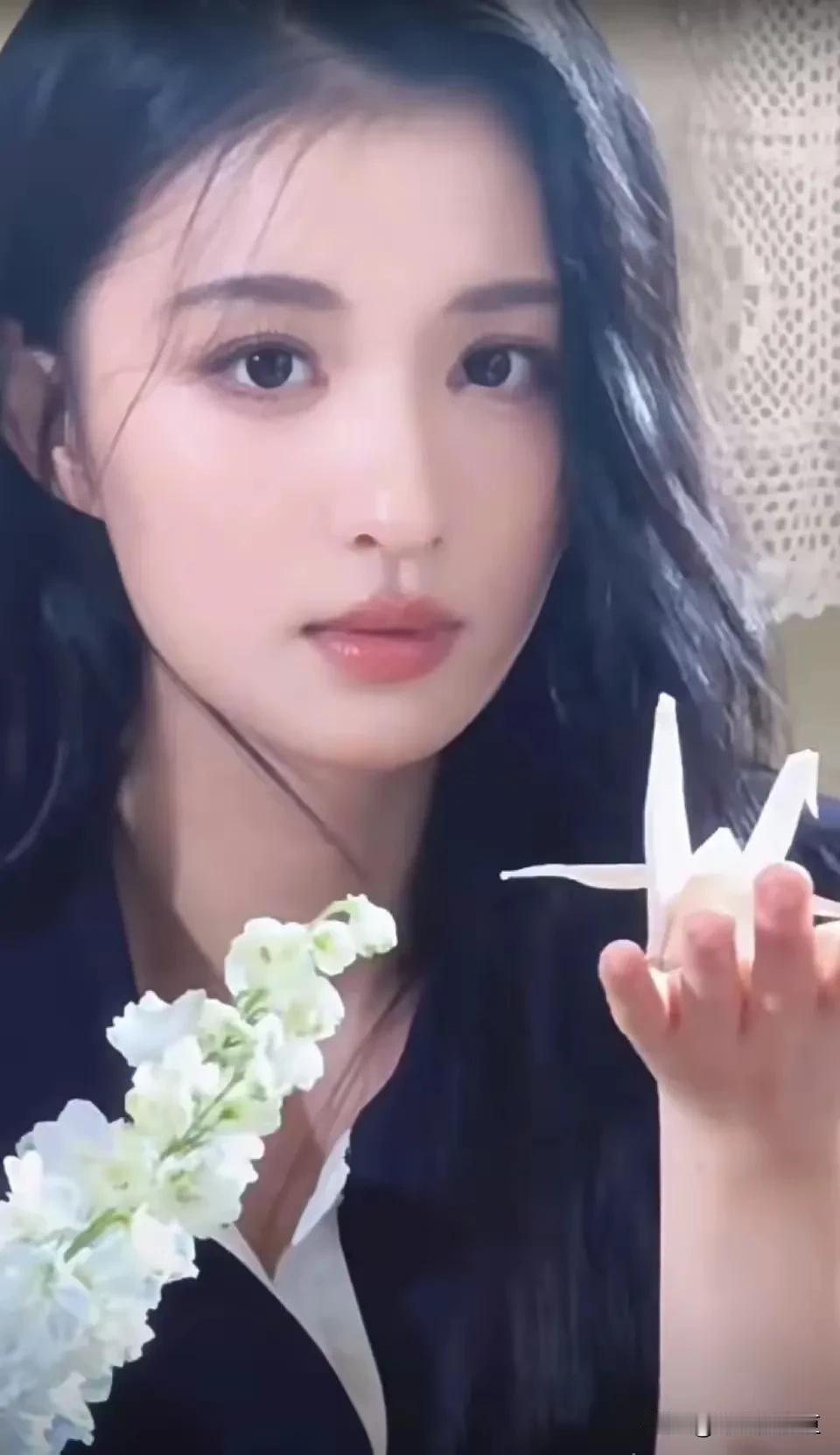 王楚然美图分享清纯女神王楚然 王楚然壁纸美图 女神图来袭 美女明星照分享 女星美