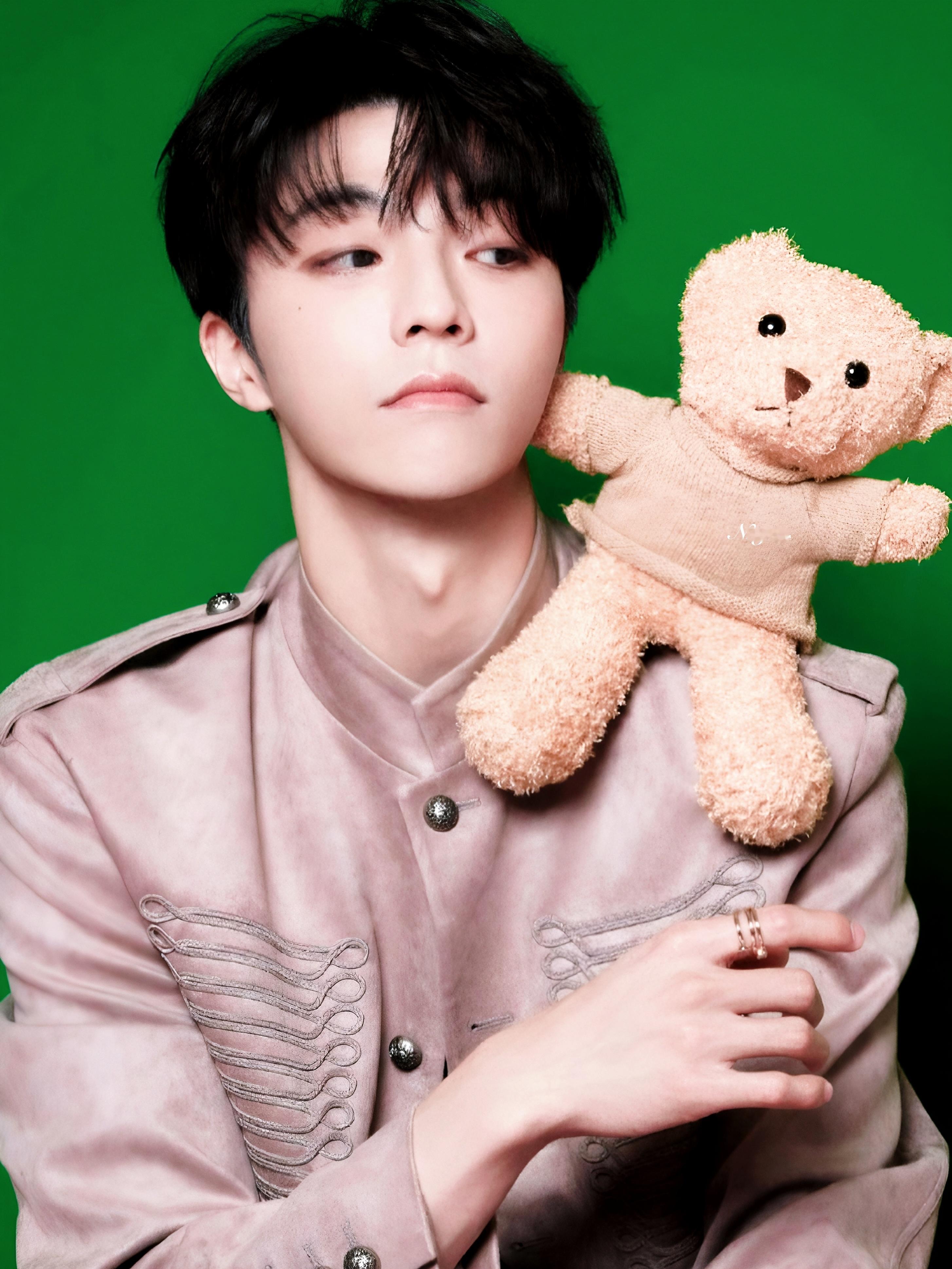 陈立农[超话] *我现在就是想对你大声说：“I love you baby~  