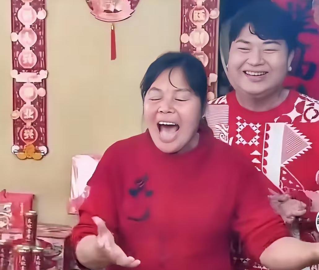天蓬元帅打落凡间迈合村，八戒早已一戒不戒，华山论剑了[偷笑]
不用取经，弃“悟能