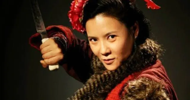 身为表姐的顾大嫂为什么会不惜任何代价营救解珍、解宝？长姐如母