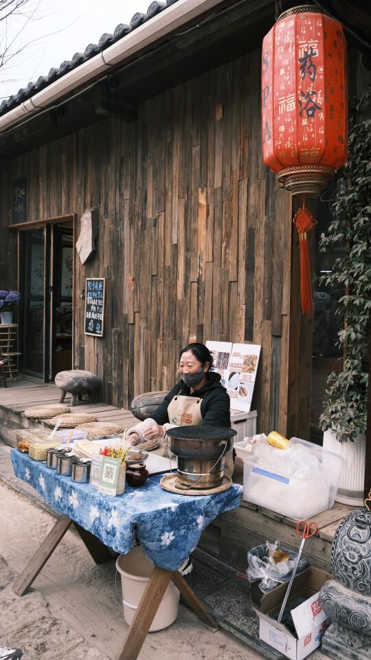 不愧是白沙古镇第一烤乳扇！真的好吃死了
