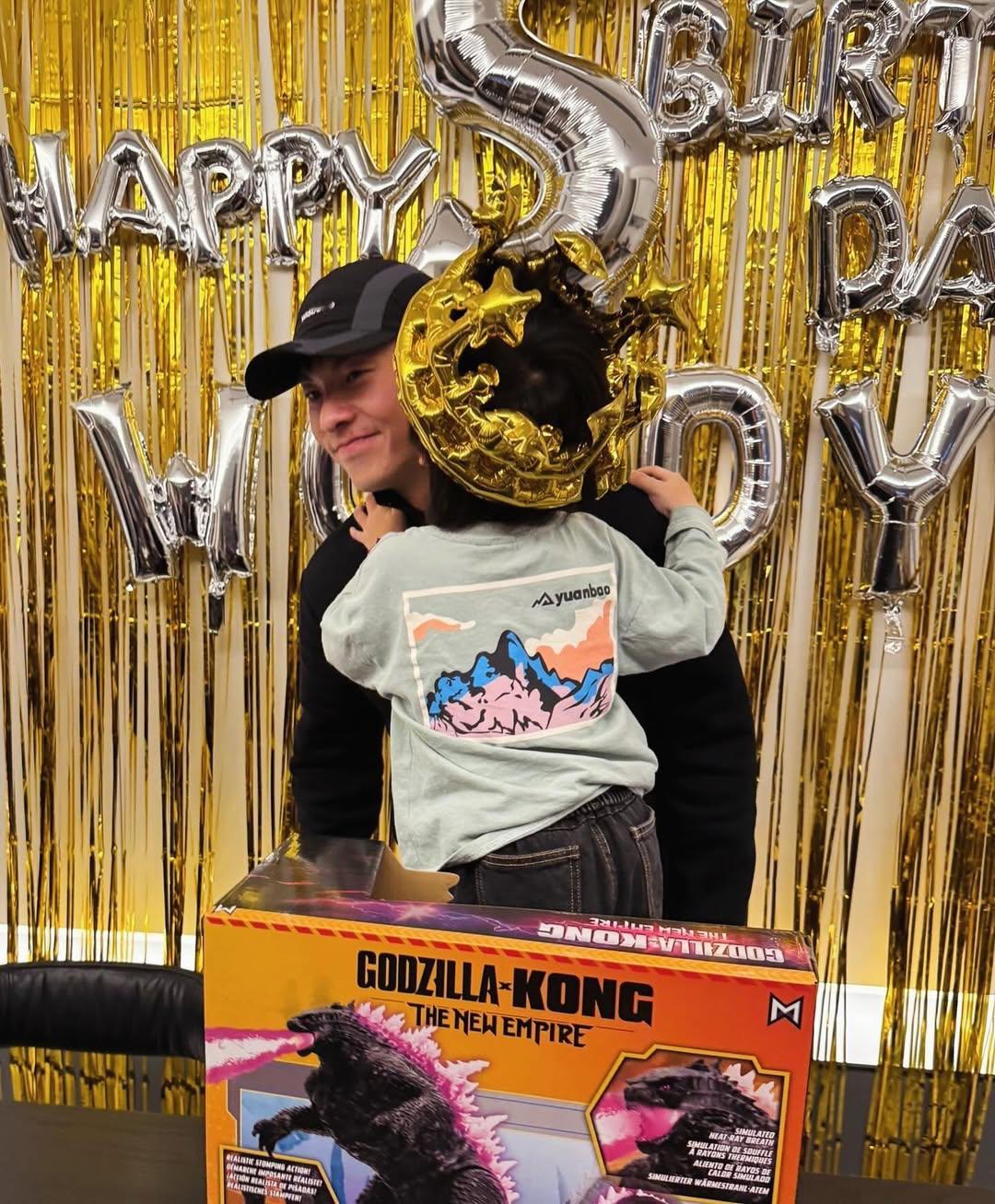 新鲜的许光汉 是的 我和许光汉有一个孩子 