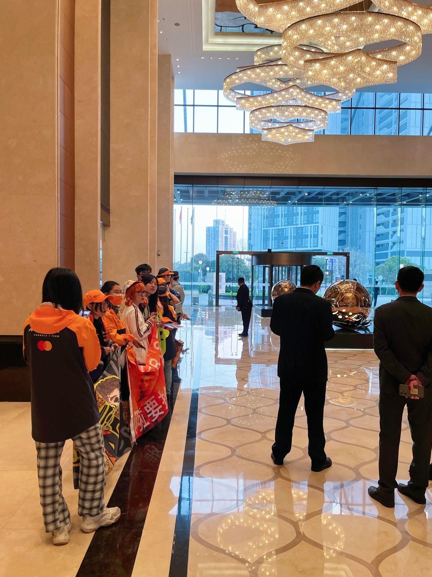 第一天就蹲到诺宝了🥹