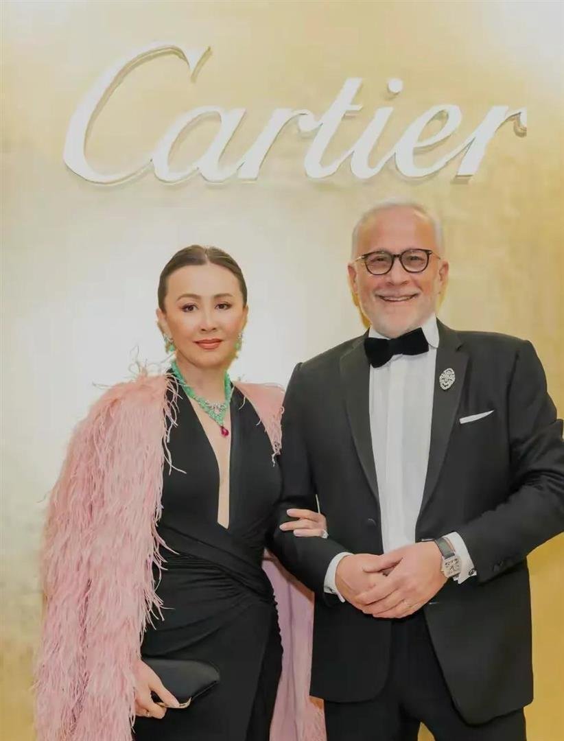 刘嘉玲亲吻CEO，郭富城站旁边：这场名利场的颜值天花板 