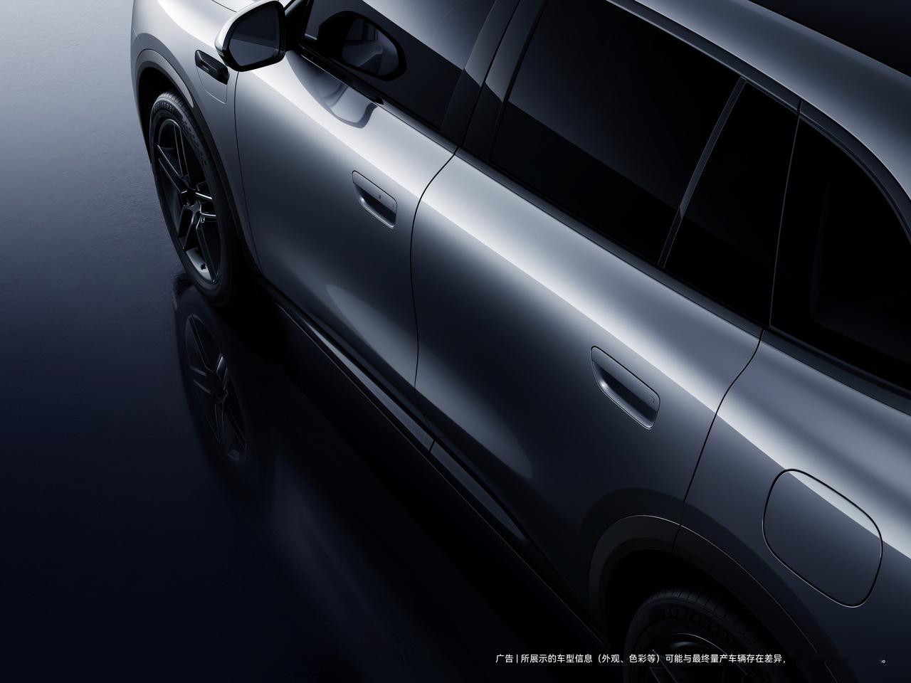 问界M6 半隐藏门把手，哑光银辉和红色卡钳，这套搭配怎么样？