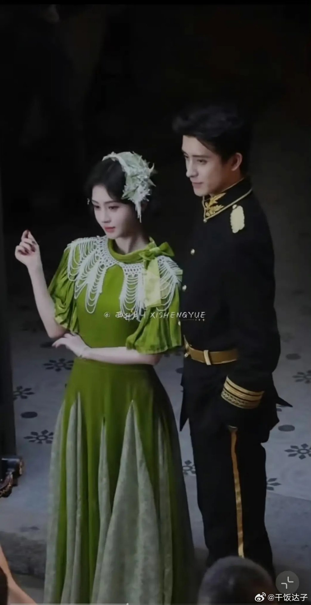 敖瑞鹏和鞠婧祎很般配啊 为什么一起还在雌雄竞 