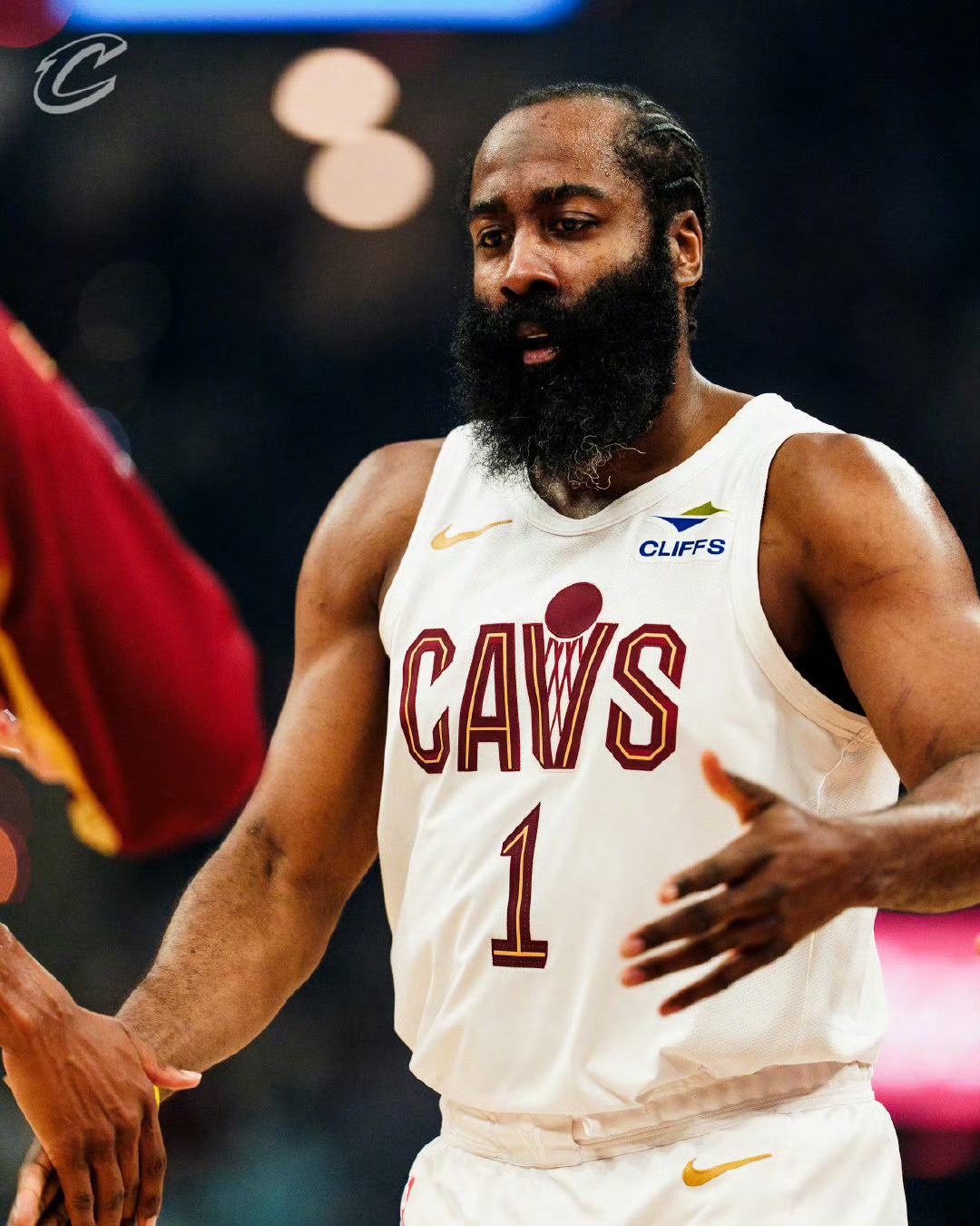 哈登谈争冠：如果真的拿到总冠军，我觉得没人想看到我那时的情绪爆发。我会一直坚持、