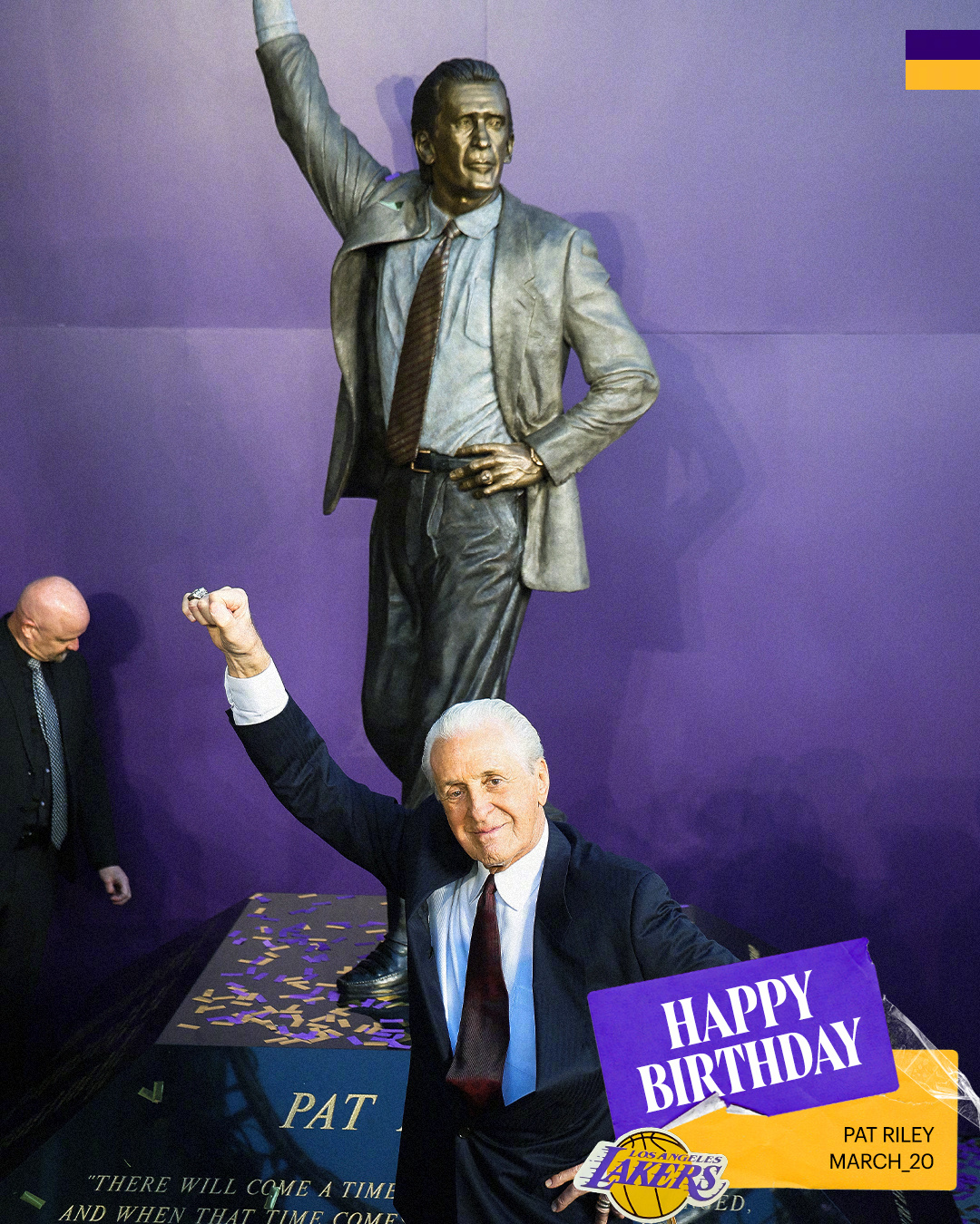 球馆外的最新打卡点🌟点赞+评论，㊗️我们的传奇功勋教练帕特·莱利生日快乐🎉洛