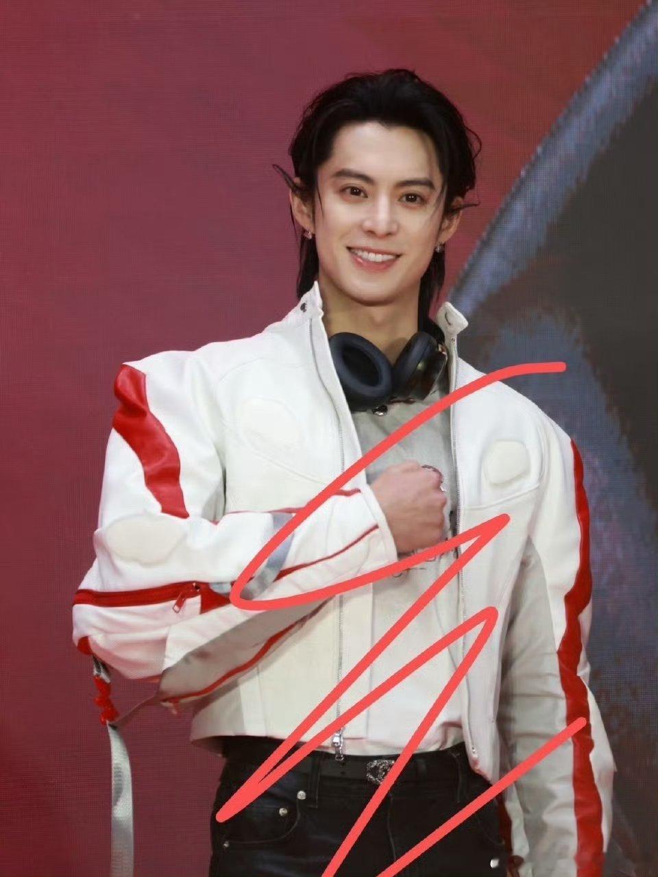 王鹤棣北京线下活动生图状态 ​​​