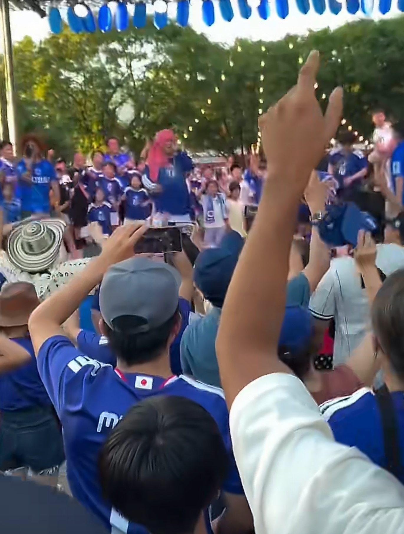 压力给到了日本亚足联三支队伍亮相世界杯，取得2胜1平的不败战绩。北京时间明天凌晨