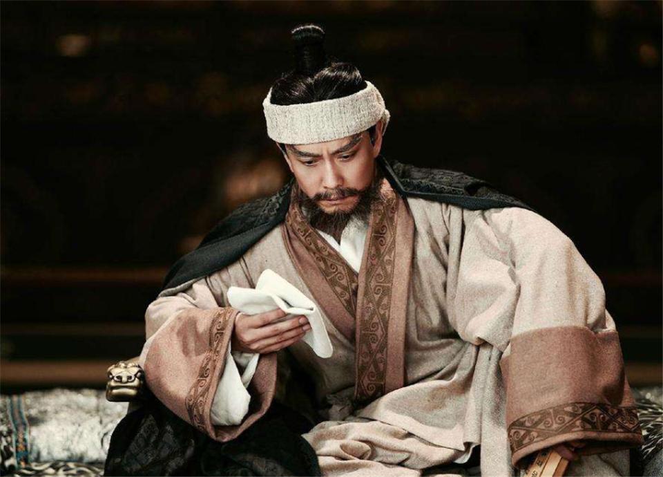 司马迁为写《史记》遍访各地。一次，他来到河北吕寨，与村中老者相谈甚欢直至深夜，当