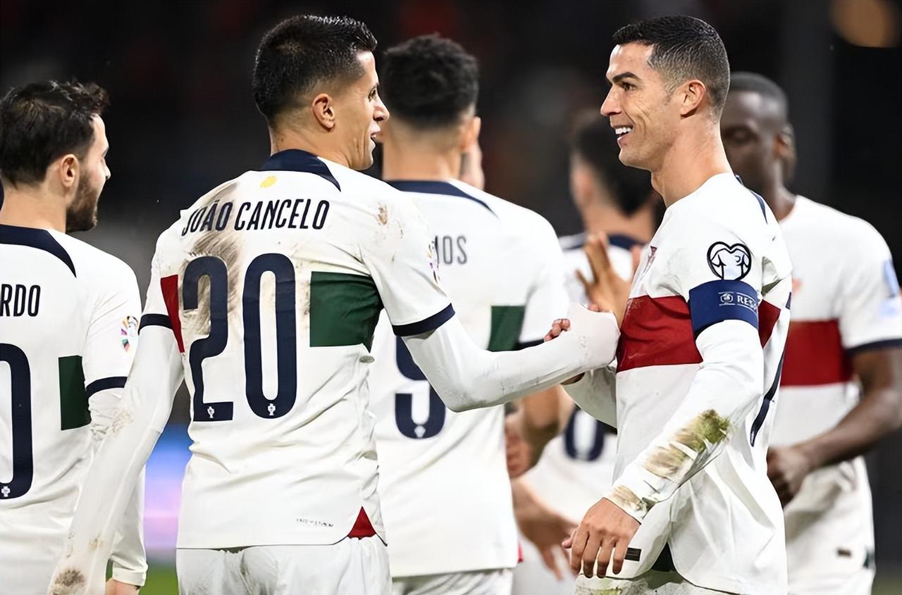 4-2！2-2！欧预赛一夜2队晋级，正赛24强诞生11席，葡萄牙夺9连胜
欧洲杯