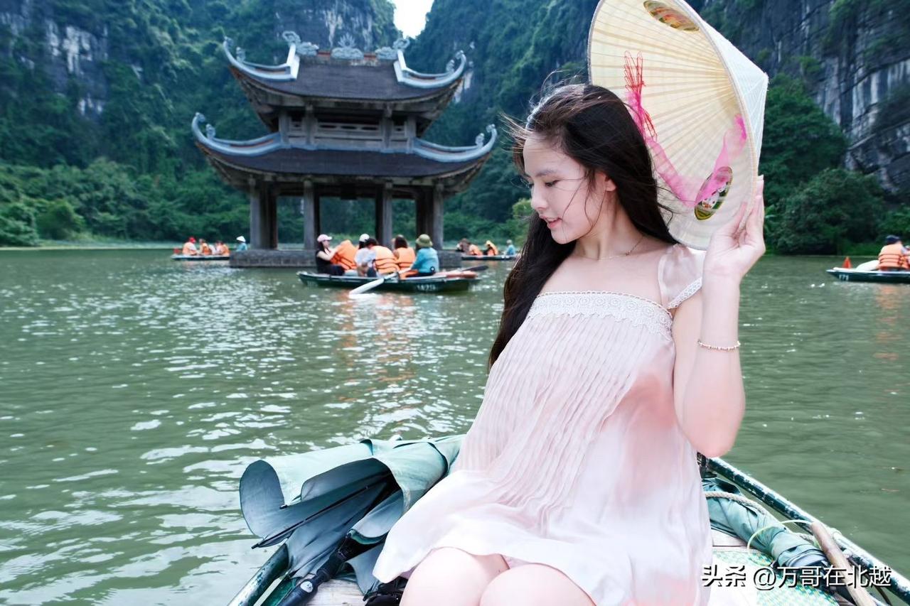 股票市场中，九成投资者处于亏损状态。
可为何仍有众多人投身炒股呢？
其实，炒股到