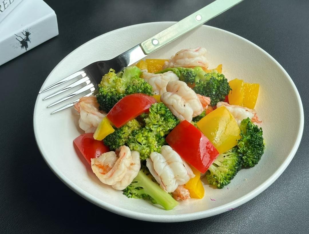 换季不生病！这道“免疫增强菜”，流感见了也要跑，高蛋白+维生素，挑食娃也抢着吃。