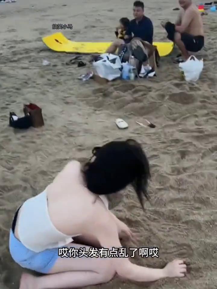 这个荡的可以，这个秋天我也要荡。你头发有点乱了。二一go。