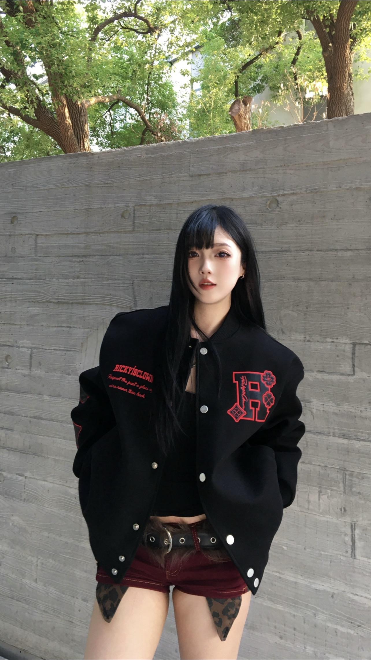 是的 生活就像喝汤一样简单 但我是叉子