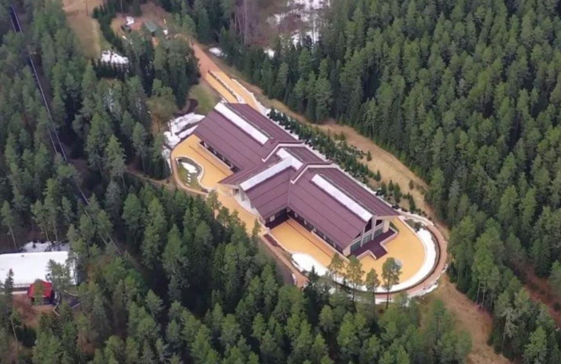 普京说官邸被乌军袭击，泽连斯基断然否认，到底谁在说谎？
 
当地时间12月29日